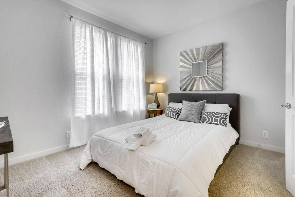 Gorgeous 4 Bed Home On St Mary'S - Minutes To Riverwalk/Pearl Σαν Αντόνιο Εξωτερικό φωτογραφία