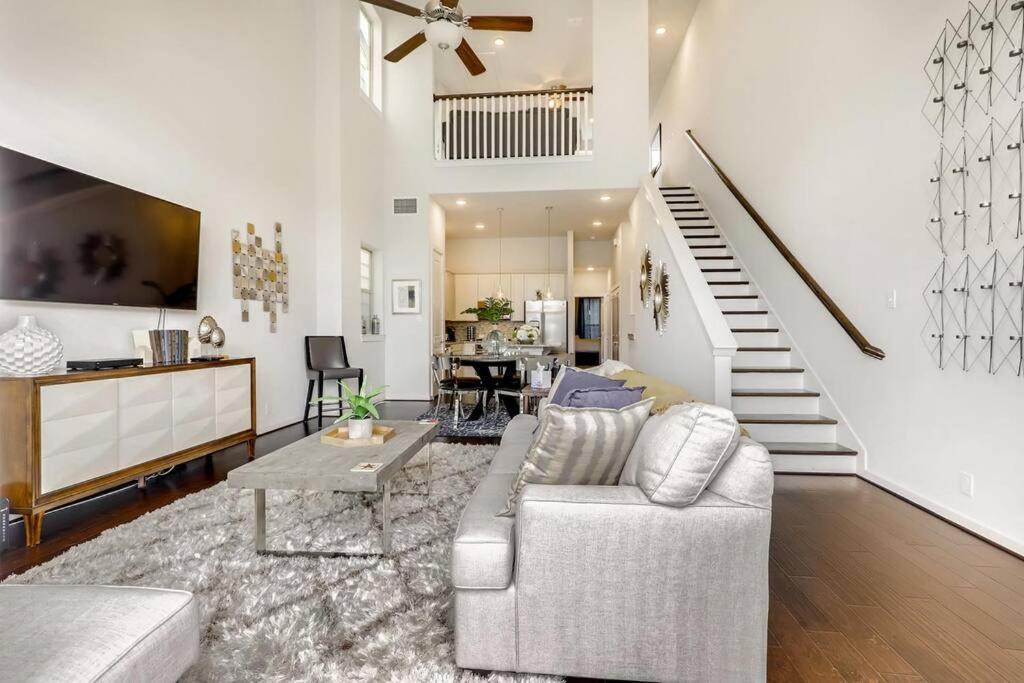 Gorgeous 4 Bed Home On St Mary'S - Minutes To Riverwalk/Pearl Σαν Αντόνιο Εξωτερικό φωτογραφία