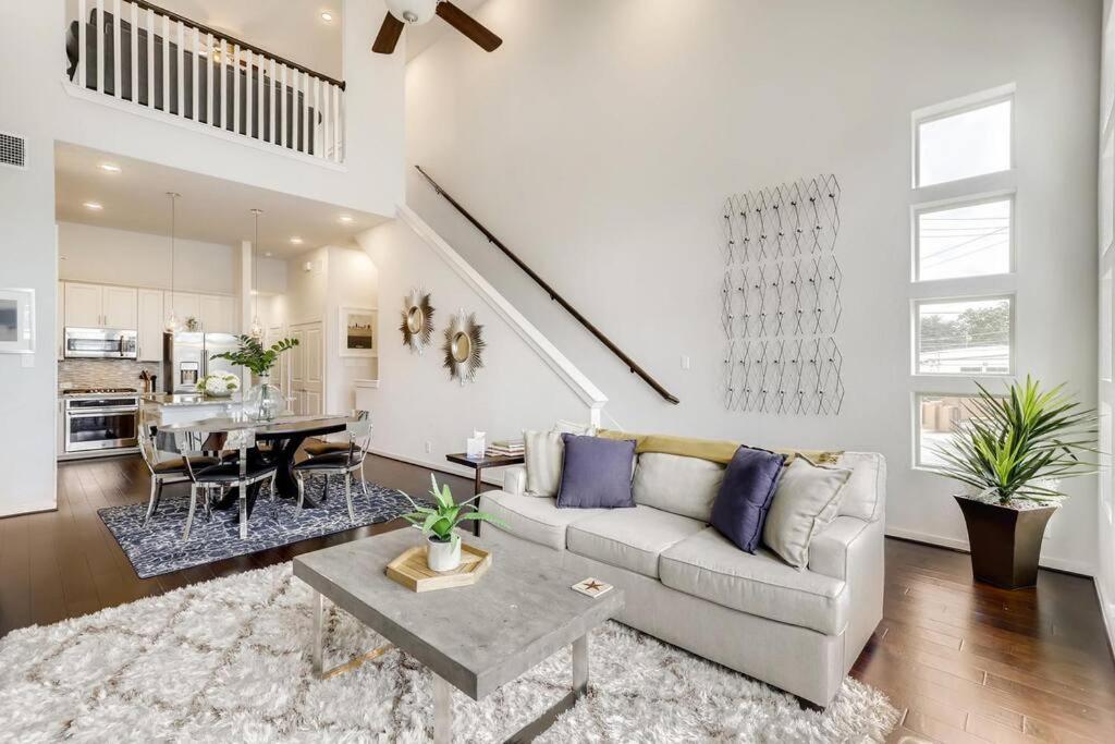 Gorgeous 4 Bed Home On St Mary'S - Minutes To Riverwalk/Pearl Σαν Αντόνιο Εξωτερικό φωτογραφία