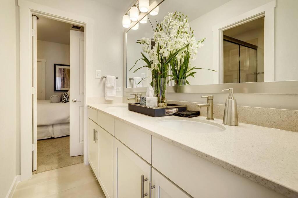 Gorgeous 4 Bed Home On St Mary'S - Minutes To Riverwalk/Pearl Σαν Αντόνιο Εξωτερικό φωτογραφία